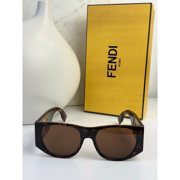 NEW Fendi FE40109I Logo Pattern Brown Baguette Sunglasses main image 4